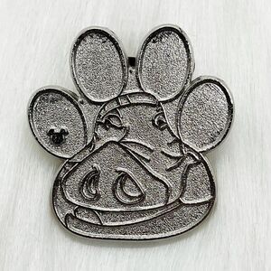 🔮‎ 5/$25 Disney The Lion King Pumbaa Paw Chaser Pin
